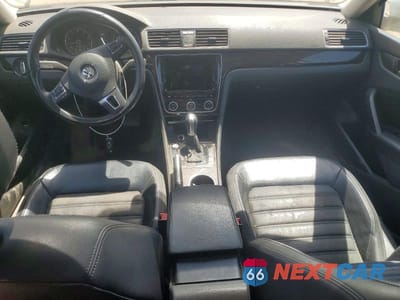 Zdjęcie 8 z 12 samochodu: 2014 VOLKSWAGEN PASSAT SEL VIN:1VWCS7A31EC078394 - miniatura