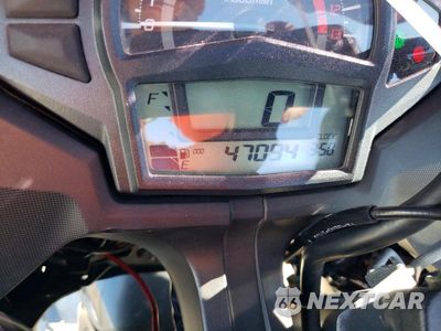 Zdjęcie 7 z 9 samochodu: 2013 KAWASAKI EX650 F VIN:JKAEXEF14DDA03977 - miniatura