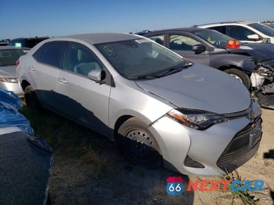 Czwarte zdjęcie samochodu z boku: 2018 TOYOTA COROLLA LE VIN:2T1BURHE8JC098767 - miniatura