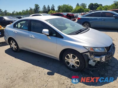 Czwarte zdjęcie samochodu z boku: 2013 HONDA CIVIC HYBRID VIN:19XFB4F27DE001633 - miniatura