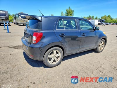 Trzecie zdjęcie samochodu z tyłu: 2011 SCION XD BASE VIN:JTKKU4B4XB1012991 - miniatura