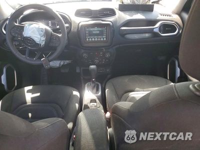 Zdjęcie 8 z 12 samochodu: 2021 JEEP RENEGADE LATITUDE VIN:ZACNJCBB3MPM13546 - miniatura