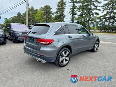 Czwarte zdjęcie samochodu z boku: 2017 MERCEDES-BENZ GLC 300 VIN:WDC0G4JB0HF134965 - miniatura