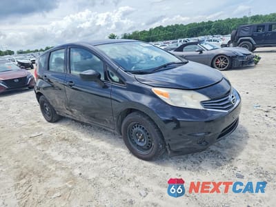 Czwarte zdjęcie samochodu z boku: 2016 NISSAN VERSA NOTE SV VIN:3N1CE2CP7GL355735 - miniatura