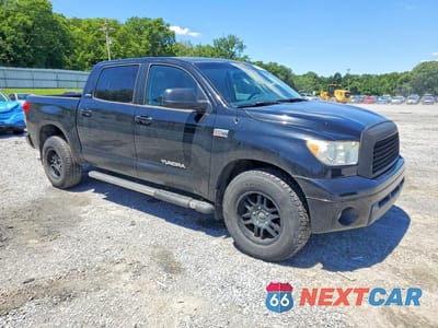 Czwarte zdjęcie samochodu z boku: 2008 TOYOTA TUNDRA CREWMAX LIMITED VIN:5TBDV58168S493830 - miniatura