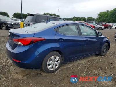 Trzecie zdjęcie samochodu z tyłu: 2016 HYUNDAI ELANTRA SE VIN:5NPDH4AE7GH681802 - miniatura