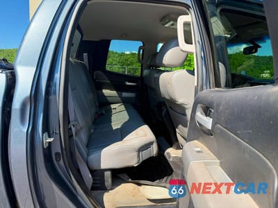 Zdjęcie 6 z 10 samochodu: 2008 TOYOTA TUNDRA DOUBLE CAB LIMITED VIN:5TBBV58108S501900 - miniatura