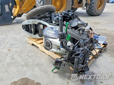 Piąte zdjęcie samochodu w środku: 2022 KAWASAKI EX650 M VIN:ML5EXEM16NDA65496 - miniatura