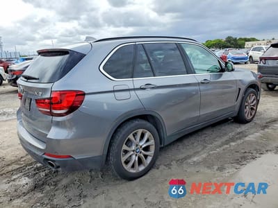 Trzecie zdjęcie samochodu z tyłu: 2016 BMW X5 XDRIVE35I VIN:5UXKR0C51G0P21443 - miniatura