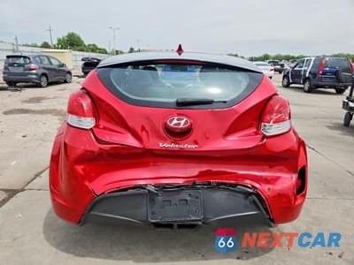 Zdjęcie 6 z 12 samochodu: 2015 HYUNDAI VELOSTER BASE VIN:KMHTC6AD4FU245261 - miniatura