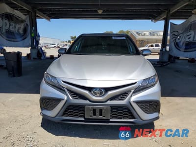 Piąte zdjęcie samochodu w środku: 2023 TOYOTA CAMRY SE VIN:4T1G11AK7PU729659 - miniatura