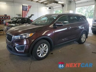 2016 KIA SORENTO LX 5XYPGDA33GG080084 - główne zdjęcie licytacji z USA - miniatura