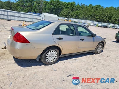 Trzecie zdjęcie samochodu z tyłu: 2007 HONDA ACCORD VIN:1HGCM56117A098296 - miniatura