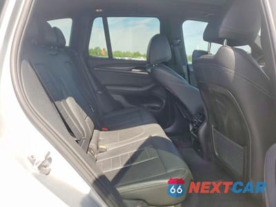Zdjęcie 11 z 13 samochodu: 2018 BMW X3 XDRIVE30I VIN:5UXTR9C55JLC82569 - miniatura