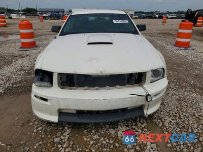 Piąte zdjęcie samochodu w środku: 2008 FORD MUSTANG GT VIN:1ZVHT82HX85159695 - miniatura