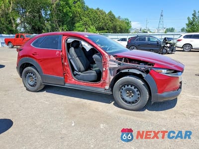 Czwarte zdjęcie samochodu z boku: 2022 MAZDA CX-30 GX VIN:3MVDMBB7XNM422405 - miniatura