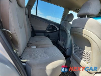 Zdjęcie 11 z 13 samochodu: 2008 TOYOTA RAV4 LIMITED VIN:JTMBD31V985206585 - miniatura