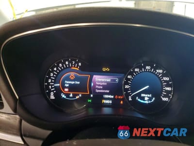 Zdjęcie 9 z 13 samochodu: 2017 LINCOLN MKC RESERVE VIN:5LMTJ3DH6HUL46577 - miniatura