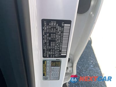 Zdjęcie 10 z 10 samochodu: 2018 HYUNDAI SANTA FE SE VIN:KM8SMDHF9JU267995 - miniatura