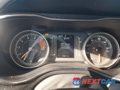 Zdjęcie 9 z 13 samochodu: 2019 JEEP CHEROKEE LATITUDE VIN:1C4PJMCX8KD239156 - miniatura