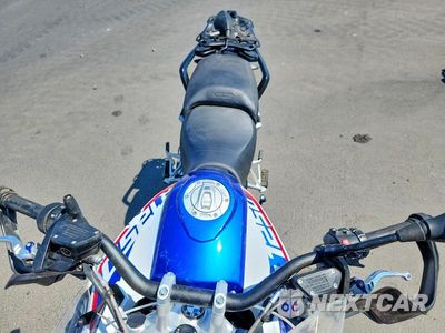 Piąte zdjęcie samochodu w środku: 2019 BMW R 1250 GS VIN:WB10J9303KZH99204 - miniatura