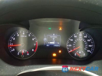 Zdjęcie 9 z 12 samochodu: 2016 KIA OPTIMA LX VIN:KNAGT4L35G5070672 - miniatura