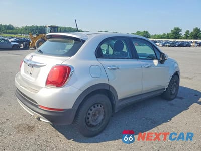 Trzecie zdjęcie samochodu z tyłu: 2016 FIAT 500X POP VIN:ZFBCFXAT0GP327124 - miniatura