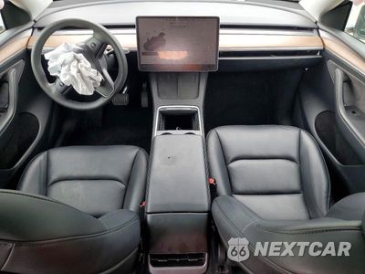 Zdjęcie 8 z 13 samochodu: 2024 TESLA MODEL Y VIN:7SAYGAEE6RF180059 - miniatura
