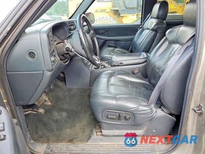 Zdjęcie 7 z 12 samochodu: 2000 CHEVROLET SILVERADO K2500 VIN:1GCGK29U2YZ170801 - miniatura