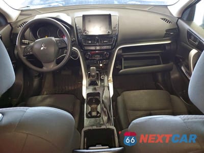 Zdjęcie 8 z 12 samochodu: 2023 MITSUBISHI ECLIPSE CROSS LE VIN:JA4ATVAA6PZ012072 - miniatura