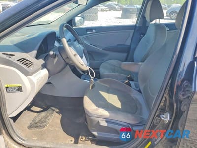 Zdjęcie 7 z 13 samochodu: 2017 HYUNDAI ACCENT SE VIN:KMHCT4AE0HU318092 - miniatura