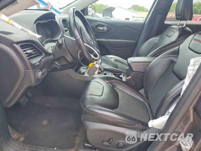 Zdjęcie 7 z 13 samochodu: 2020 JEEP CHEROKEE TRAILHAWK VIN:1C4PJMBX2LD517990 - miniatura