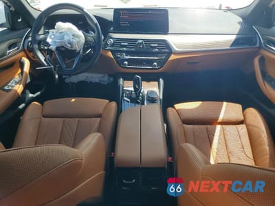 Zdjęcie 8 z 12 samochodu: 2022 BMW 530 I VIN:WBA53BH00NWX61366 - miniatura