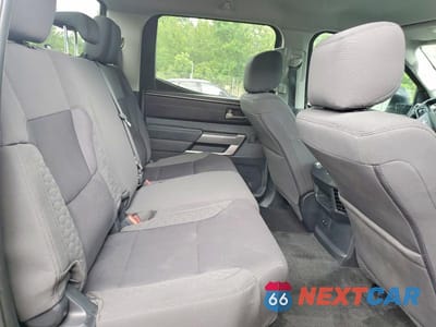 Zdjęcie 10 z 12 samochodu: 2024 TOYOTA TUNDRA SR5 VIN:5TFLA5DB9RX210913 - miniatura