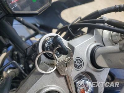 Zdjęcie 8 z 9 samochodu: 2013 YAMAHA FZ1 S VIN:JYARN17E7DA009158 - miniatura