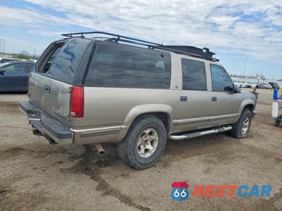 Trzecie zdjęcie samochodu z tyłu: 1999 CHEVROLET SUBURBAN K1500 VIN:3GNFK16R9XG232416 - miniatura