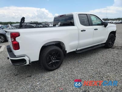 Trzecie zdjęcie samochodu z tyłu: 2025 CHEVROLET SILVERADO C1500 CUSTOM VIN:1GCRABEK3SZ238532 - miniatura