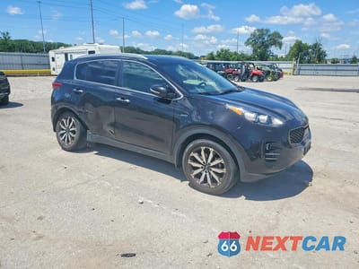Czwarte zdjęcie samochodu z boku: 2017 KIA SPORTAGE EX VIN:KNDPNCAC9H7124250 - miniatura