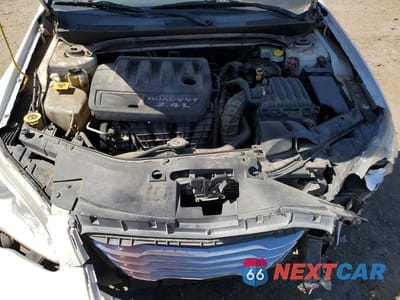 Zdjęcie 11 z 12 samochodu: 2013 CHRYSLER 200 LX VIN:1C3CCBAB1DN559652 - miniatura