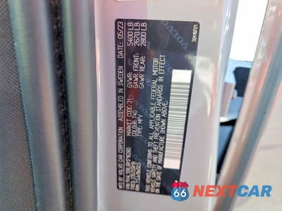 Zdjęcie 14 z 14 samochodu: 2024 VOLVO XC60 PLUS VIN:YV4L12RL6R1716280 - miniatura