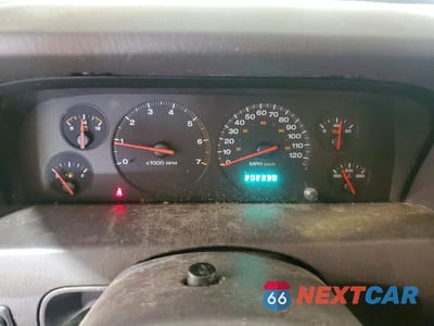 Zdjęcie 9 z 13 samochodu: 2001 JEEP GRAND CHEROKEE LAREDO VIN:1J4GW48S21C686417 - miniatura