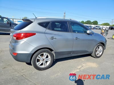 Trzecie zdjęcie samochodu z tyłu: 2013 HYUNDAI TUCSON GLS VIN:KM8JU3AC5DU638340 - miniatura