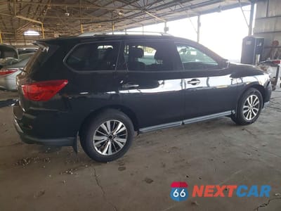 Trzecie zdjęcie samochodu z tyłu: 2017 NISSAN PATHFINDER S VIN:5N1DR2MN5HC912010 - miniatura