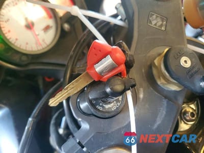 Zdjęcie 8 z 9 samochodu: 2007 SUZUKI GSX-R600 VIN:JS1GN7DA272118314 - miniatura