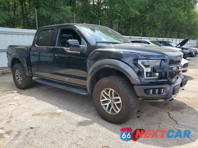 Czwarte zdjęcie samochodu z boku: 2017 FORD F150 RAPTOR VIN:1FTFW1RG9HFB61521 - miniatura