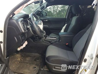 Zdjęcie 7 z 13 samochodu: 2022 TOYOTA TACOMA TRD SPORT VIN:3TMCZ5AN7NM512014 - miniatura