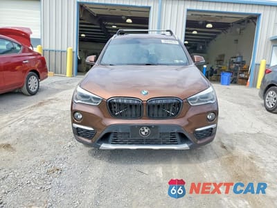 Piąte zdjęcie samochodu w środku: 2016 BMW X1 XDRIVE28I VIN:WBXHT3C37GP880247 - miniatura