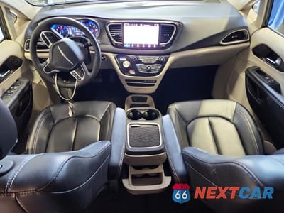 Zdjęcie 8 z 13 samochodu: 2023 CHRYSLER PACIFICA TOURING L VIN:2C4RC1BG5PR623368 - miniatura