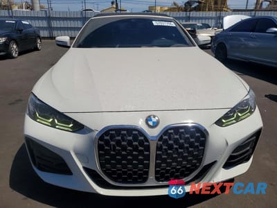 Piąte zdjęcie samochodu w środku: 2021 BMW 430I VIN:WBA23AT08MCG80333 - miniatura