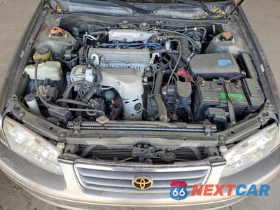 Zdjęcie 11 z 12 samochodu: 2001 TOYOTA CAMRY LE VIN:JT2BG28K510602392 - miniatura